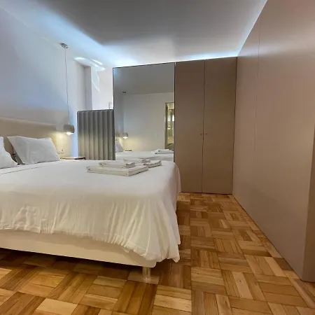 Apartment Beautiful Over Bolhao Market Porto