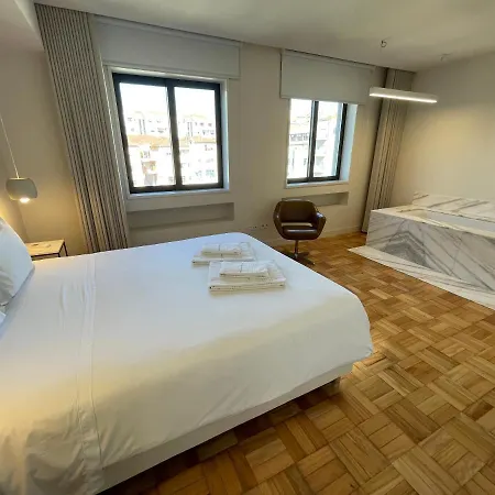 Beautiful Over Bolhao Market Apartment *
